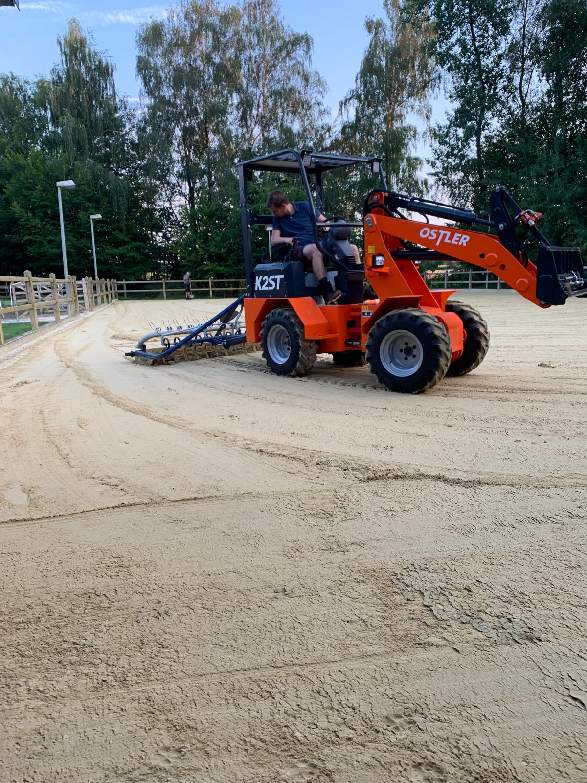 Lader K2TT mit Kranausleger