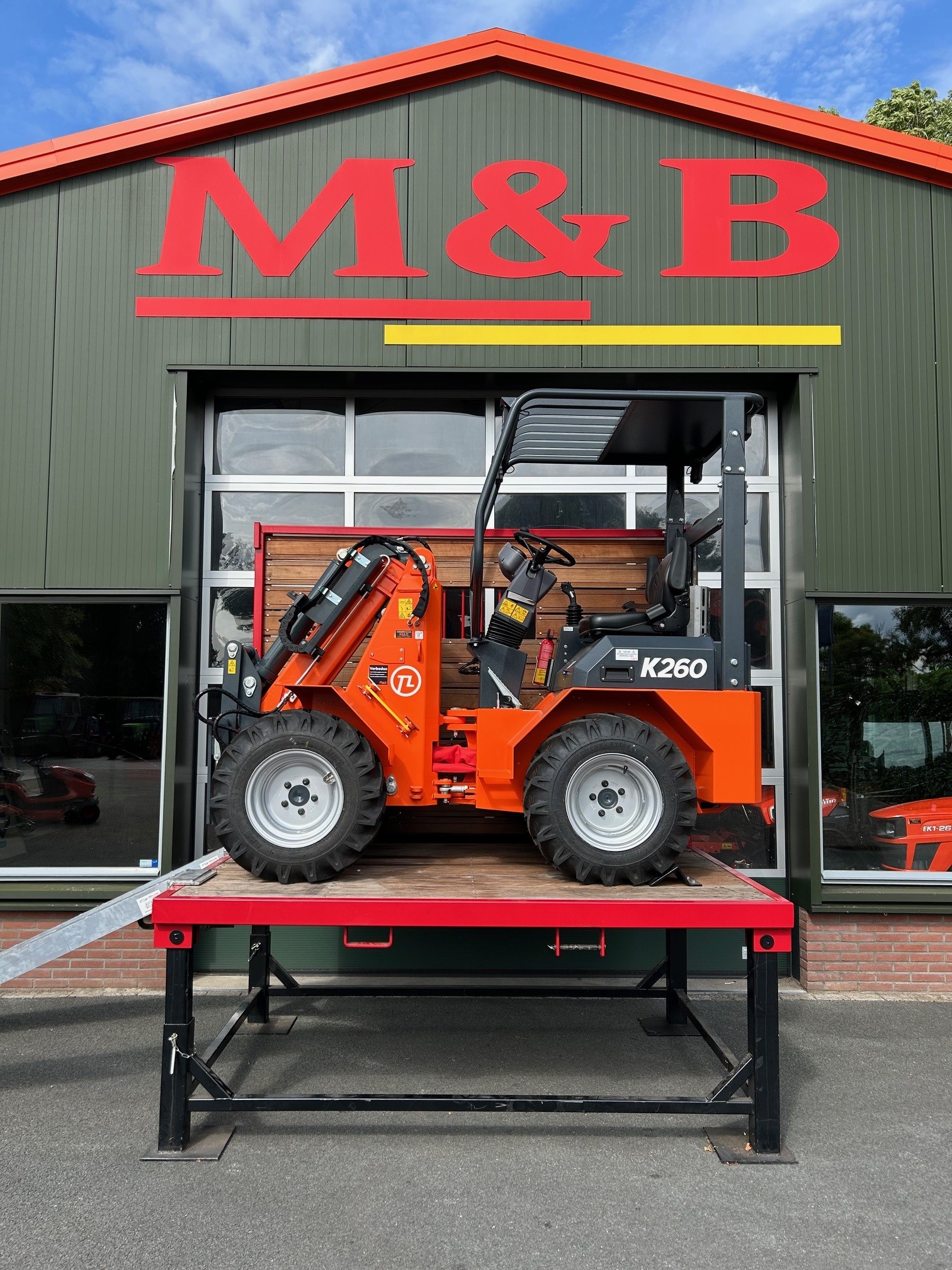 Lader K2TT mit Forstzange